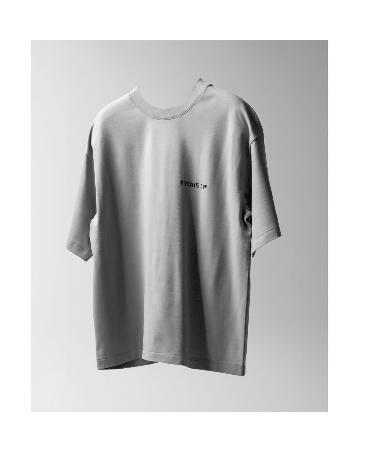 Mentalité d´Or Curve T-Shirt - Mist - Övrigt - Alpingaraget