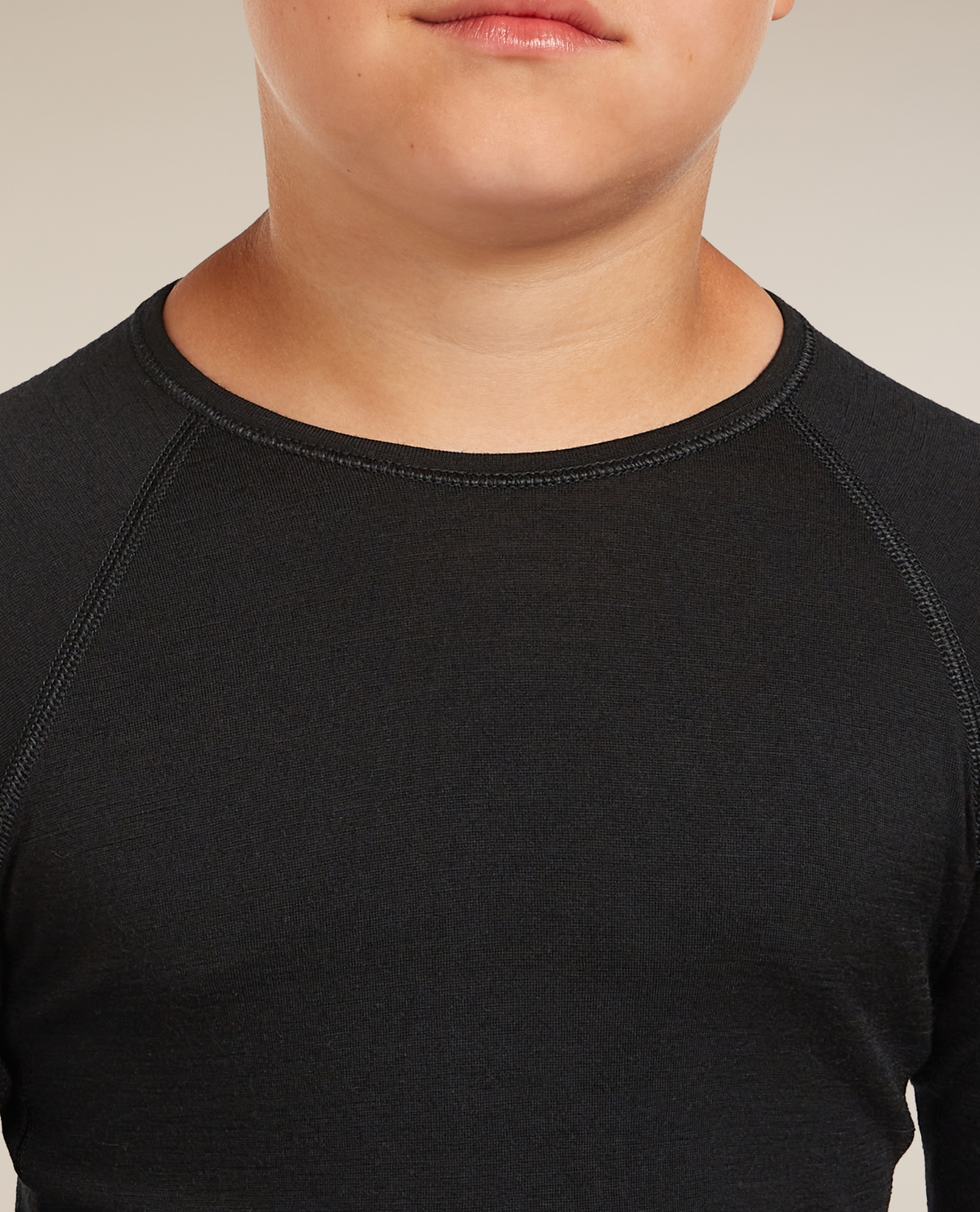 Icebreaker Kids’ Merino 200 Oasis Long Sleeve Crewe - Black - Alpingaraget