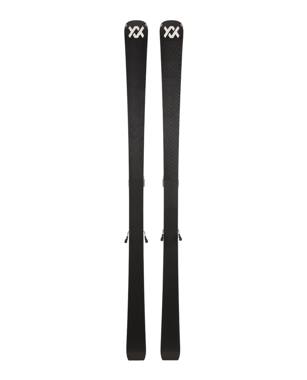 Völkl Peregrine 76 Master pistskidor framifrån med svarta designdetajer och förmonterade plattor.