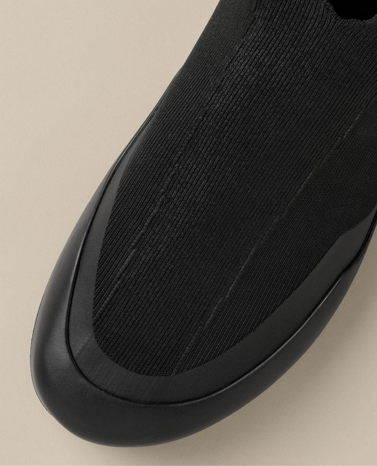 Arc'teryx Kragg Mid damskor i svart med Betaspun-ull och gummiförstärkt tåparti.