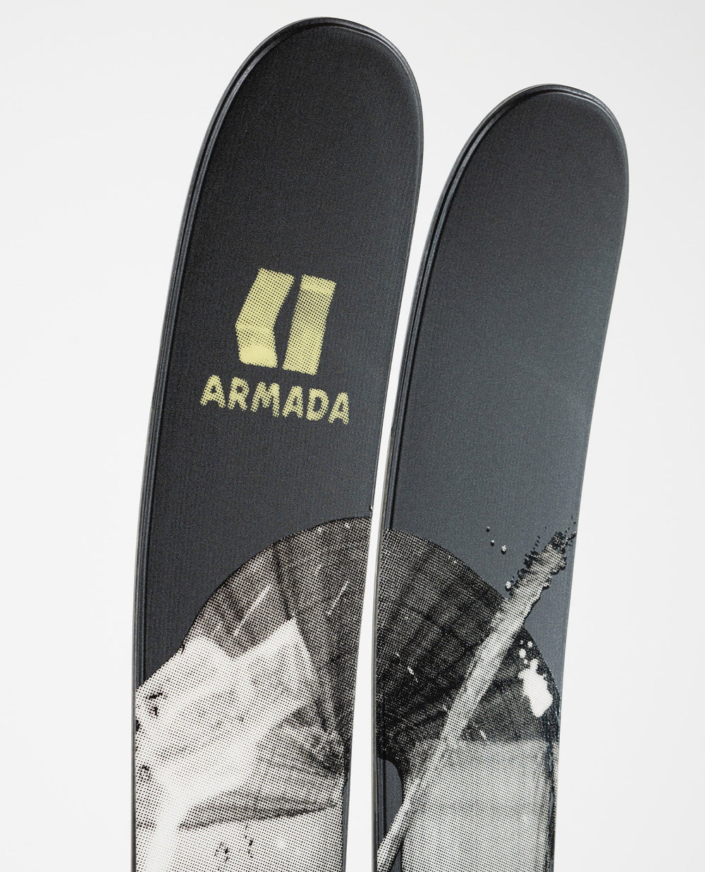 Armada Stranger 24/25 - Alpingaraget