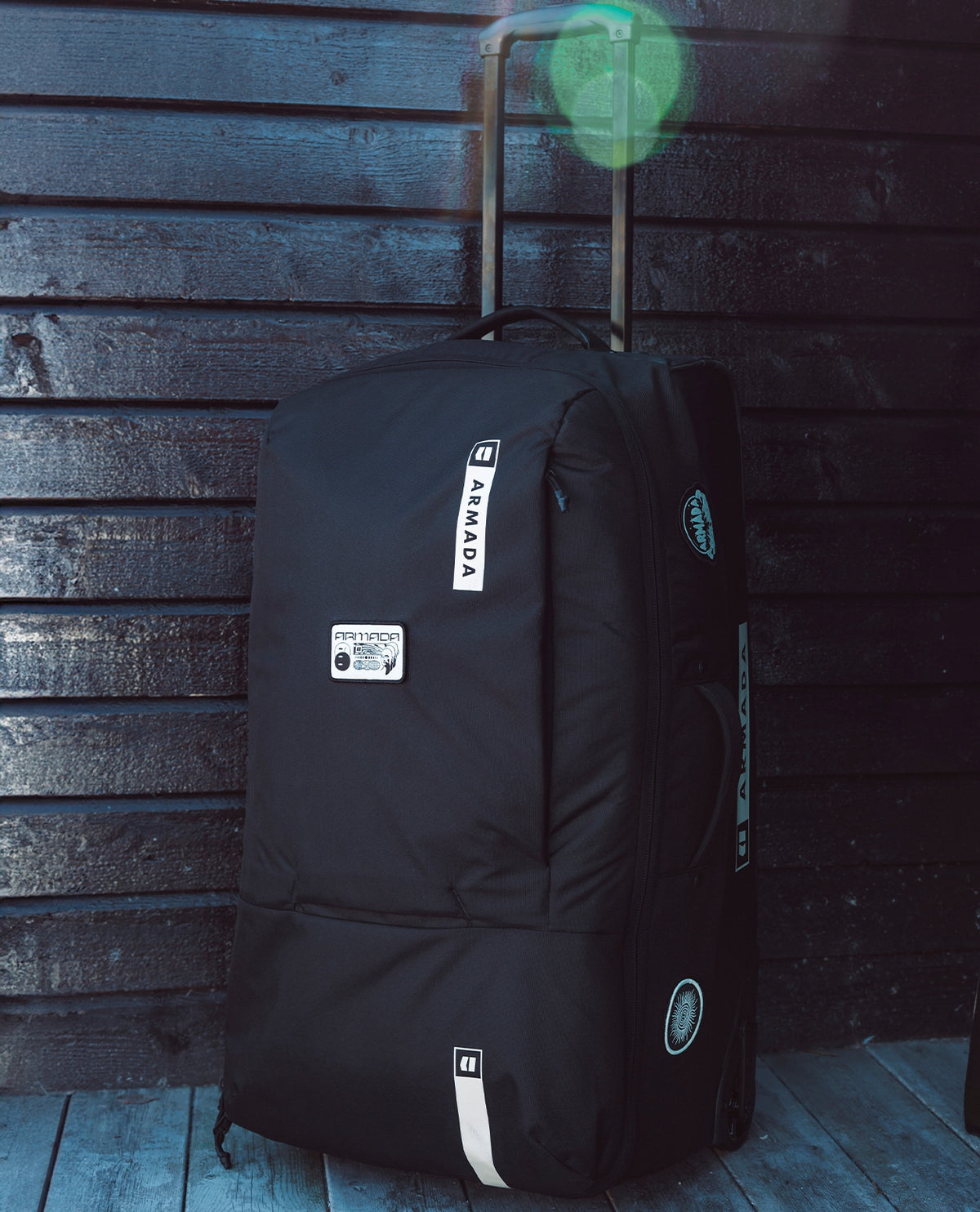 Armada 90 L Travel Roller - Black Afterglow Alpingaraget