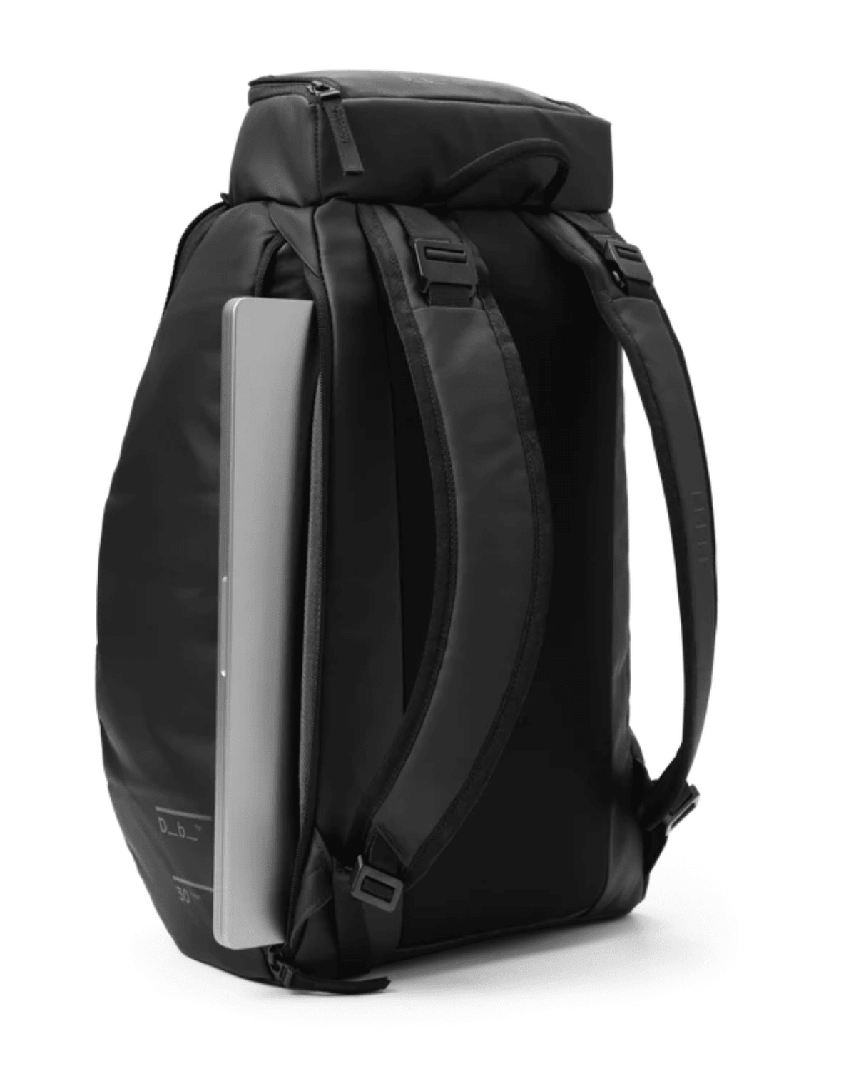 D_b_ Hugger Backpack 30L - Coral Flash - Ryggsäckar - Alpingaraget