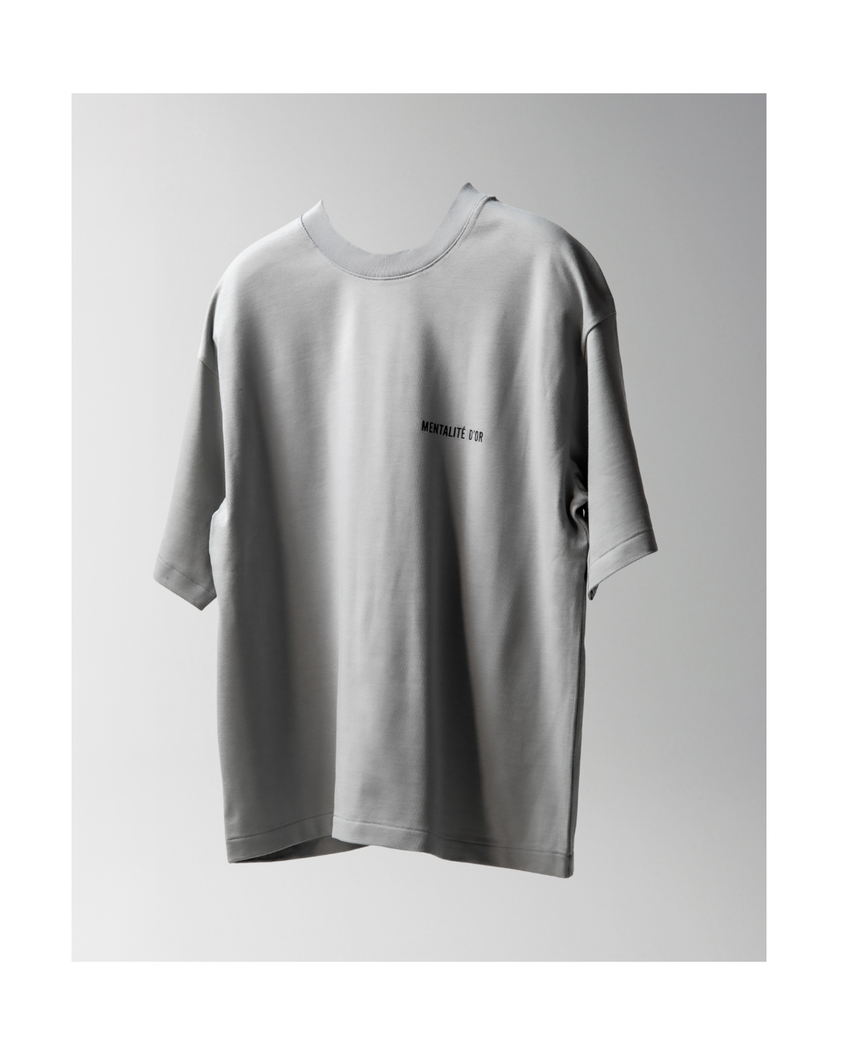 Mentalité d´Or Curve T-Shirt - Mist
