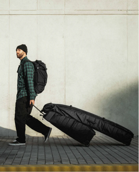 D_b_ Snow Roller Pro 127L - Black Out  Alpingaraget