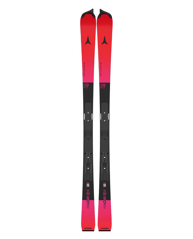 Atomic Redster S9 FIS 155 slalomskidor i Red Tension med monterad ICON-raceplatta.