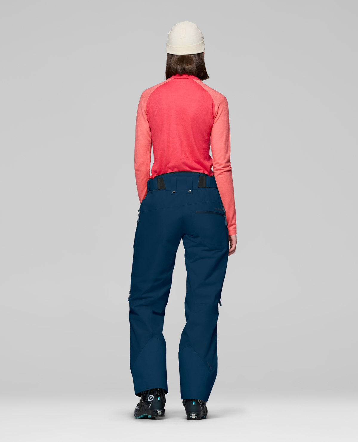 Norrøna Lofoten Gore-Tex Insulated Pants Women - Indigo Night bakifrån