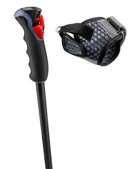 Leki Black Venom GS TR handtag med uppdaterat Trigger 3D-system och mesh-rem för alpina tävlingsåkare.