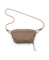 D_b_ Roamer Pro Sling Bag 6L i färgen Amber Teal mot vit bakgrund