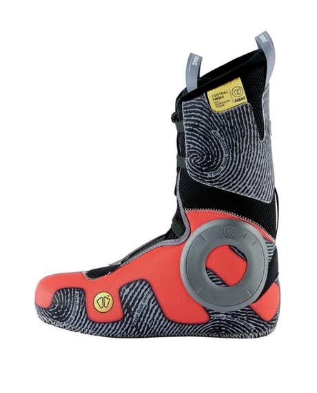 Sidas IPS Donut Shape M grå foam pad monterad på en innersko för optimal passform vid bootfitting.