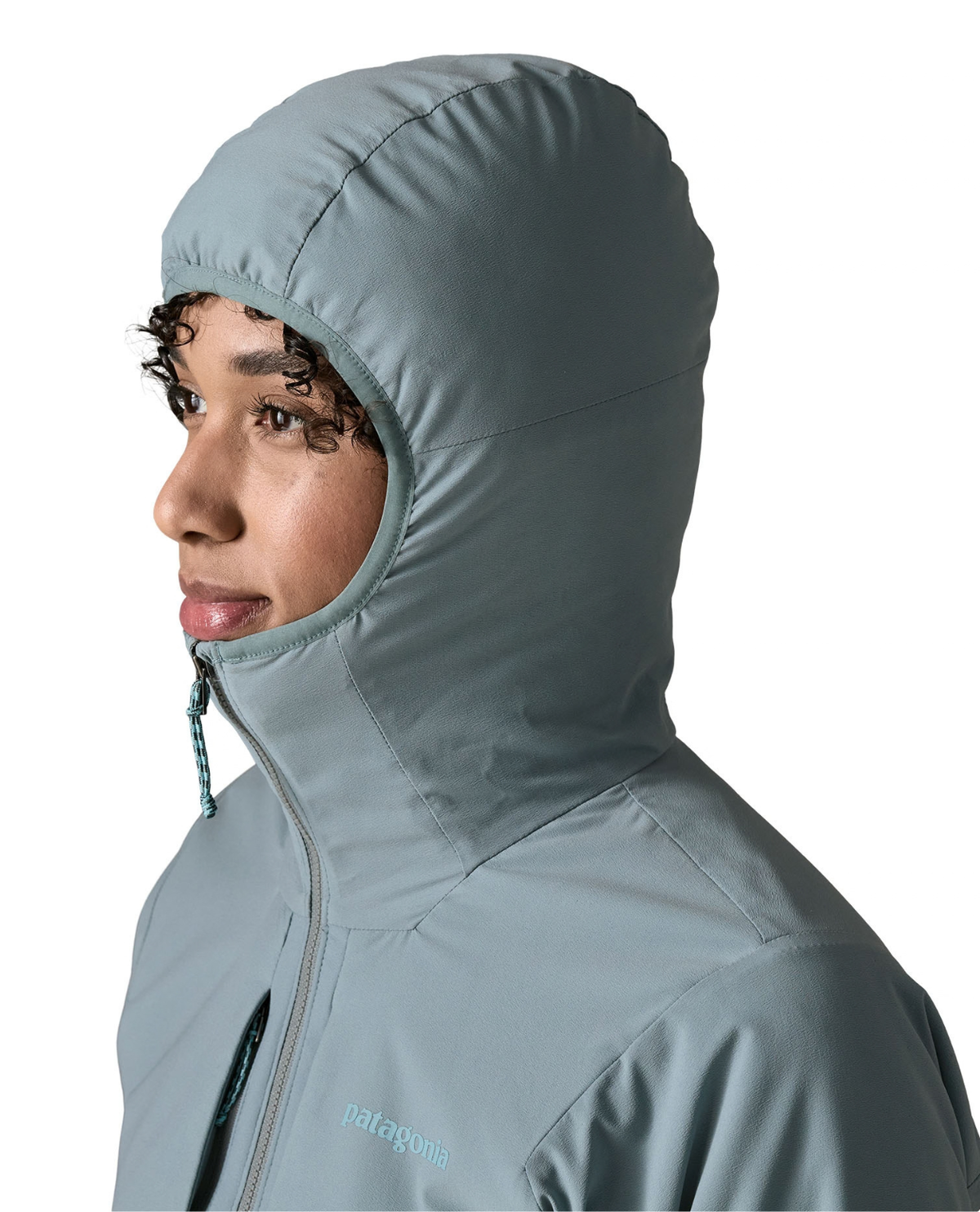 Patagonia Nano-Air Light Hoody för dam i blått färgval med åtsittande huva.