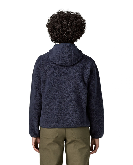 Patagonia Retro Pile Hoody Women i färgen Sunken Blue visas bakifrån.