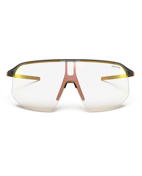 Julbo Density Reactiv 0-3 High Contrast solglasögon framifrån i svart och koppar mot vit bakgrund