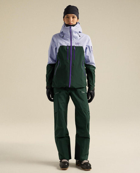 Arc'teryx Rush Jacket Women i färgerna mistline och mörkgrönt för damer på Alpingaraget.