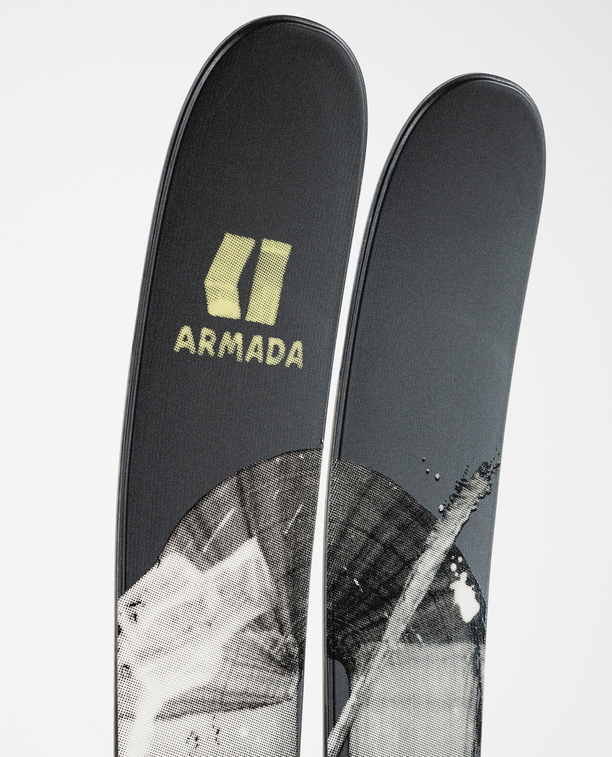 Armada Stranger 24/25 - Alpingaraget