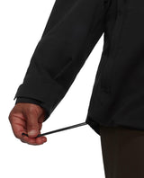 Mammut Stoney HS Hooded Jacket Women i svart färg som visar justerbar fåll med dragsko.