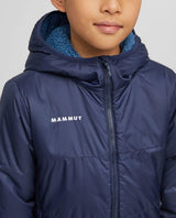 Mammut Waymarker IN Reversible Hooded Jacket Junior i mörkblå design med huva och synligt teddyfleecefoder.