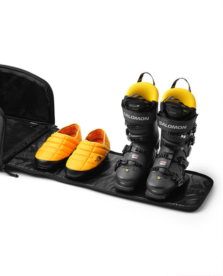 D_b_ Hugger Bootpack 45L - Black Out 